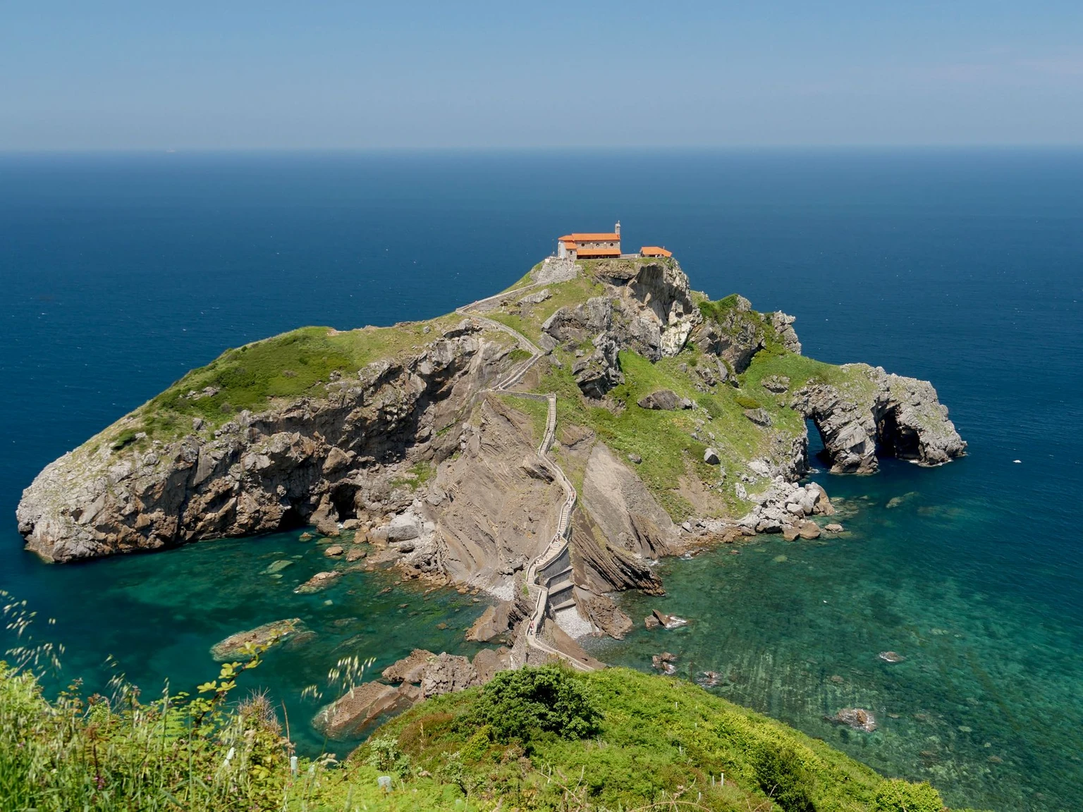 Basque Country: Gaztelugatxe, a Gastronomic Society and a Ball Game in France